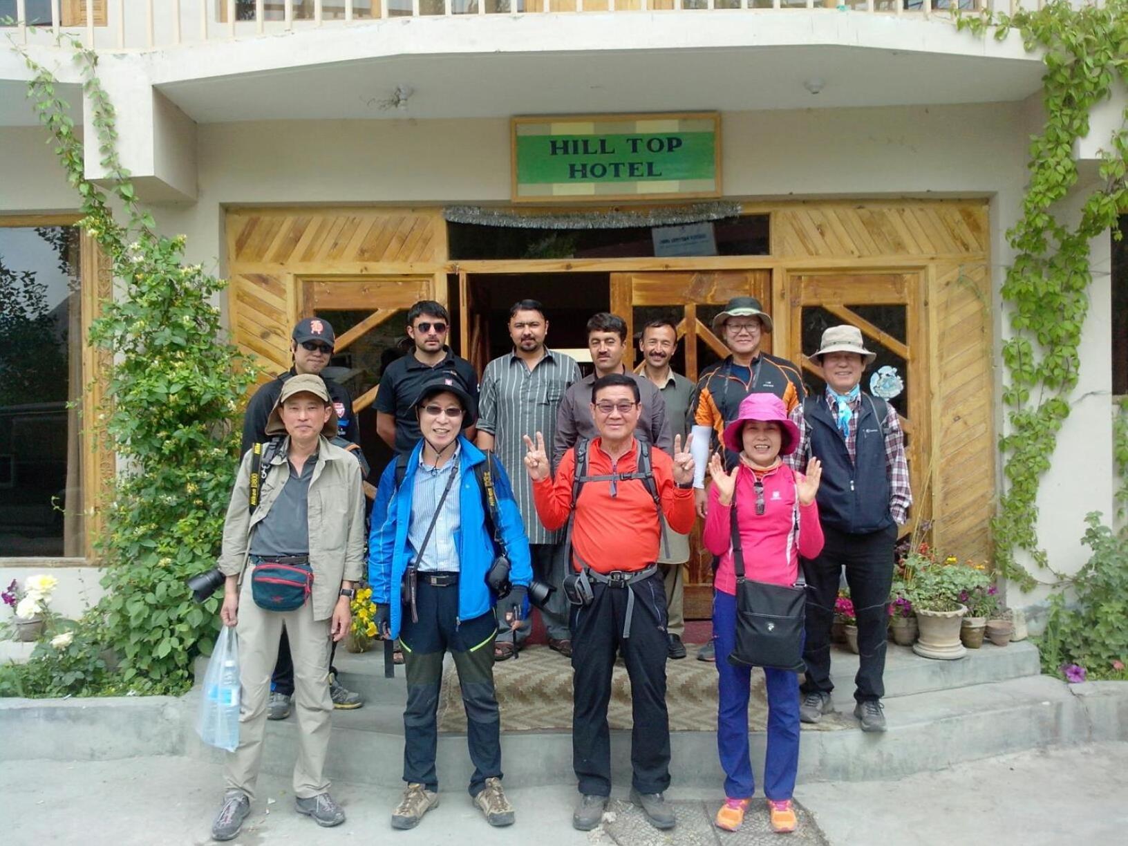 Hilltop Hotel, Hunza Karimabad  Ngoại thất bức ảnh