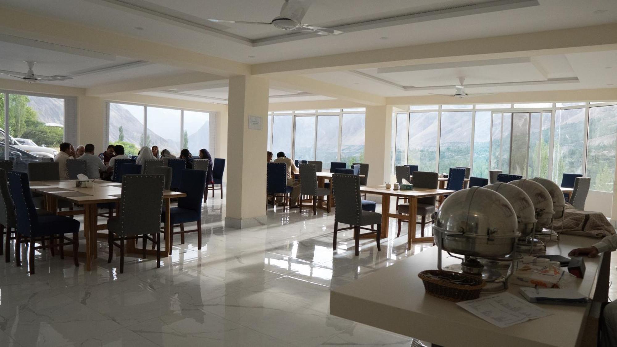 Hilltop Hotel, Hunza Karimabad  Ngoại thất bức ảnh