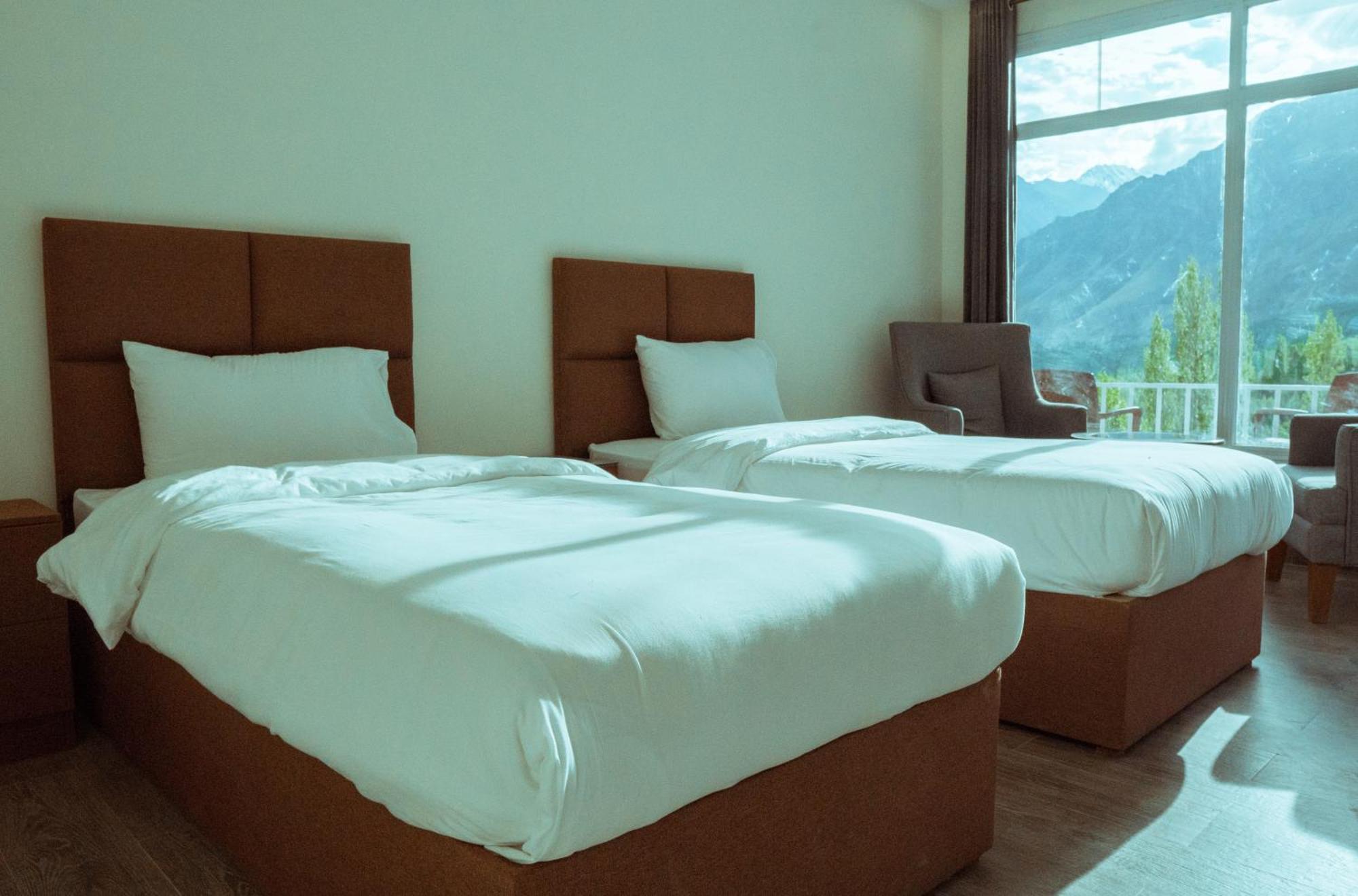Hilltop Hotel, Hunza Karimabad  Ngoại thất bức ảnh