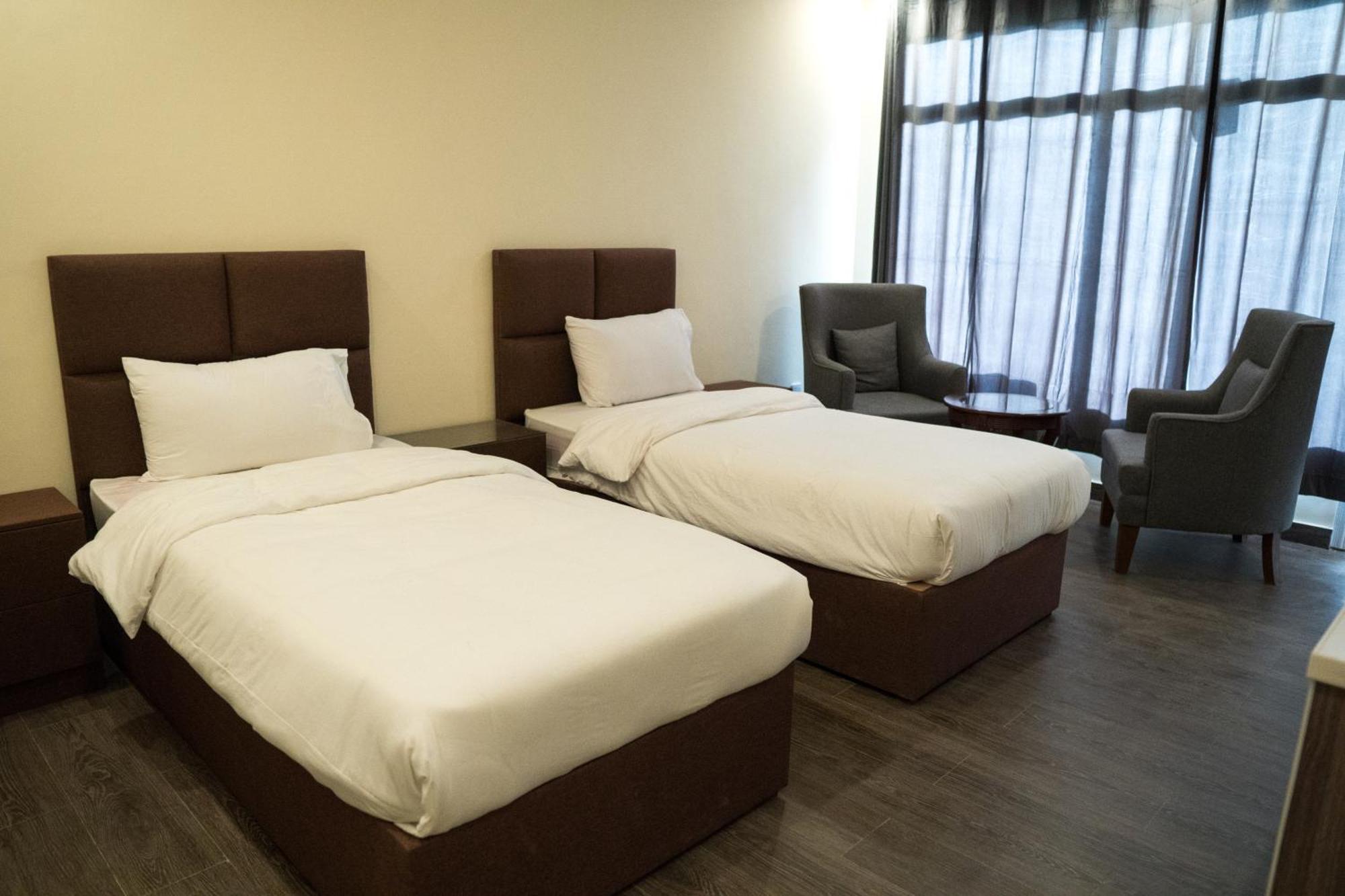 Hilltop Hotel, Hunza Karimabad  Ngoại thất bức ảnh