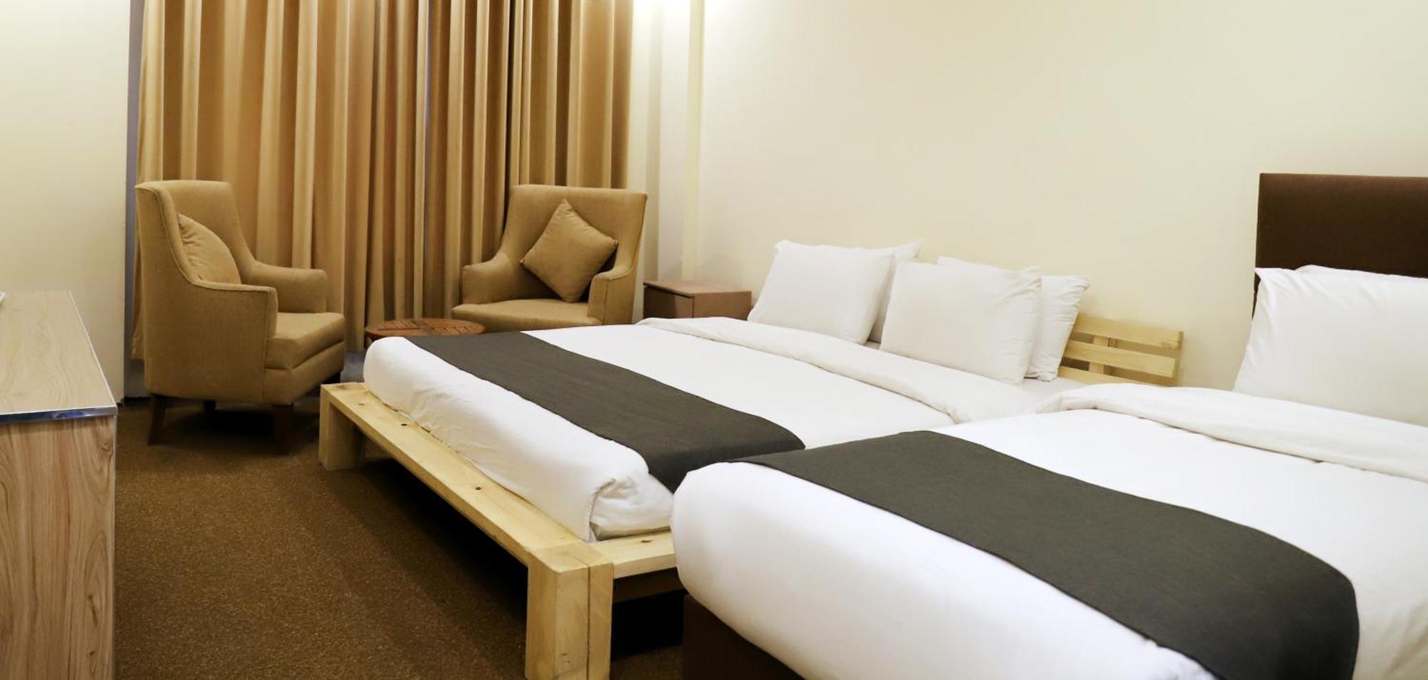 Hilltop Hotel, Hunza Karimabad  Ngoại thất bức ảnh